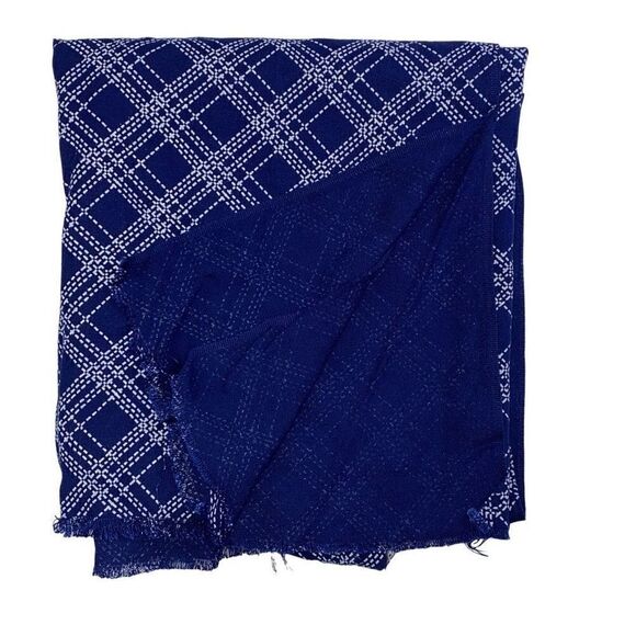 Fabric Blue With White Dashed Line Criss Cross Print Remnant 100” x 40” - Picture 2 of 2